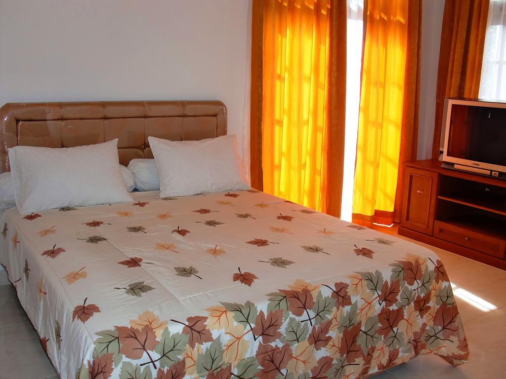 Libra Homestay Manado Quarto foto